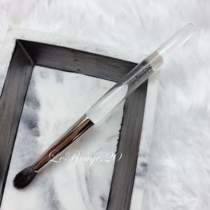 Trish McEvoy 29 Tapered eyeshadow Blending Brush